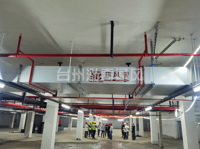 武漢新型鋼面鎂質(zhì)復(fù)合風(fēng)管(耐火風(fēng)管)